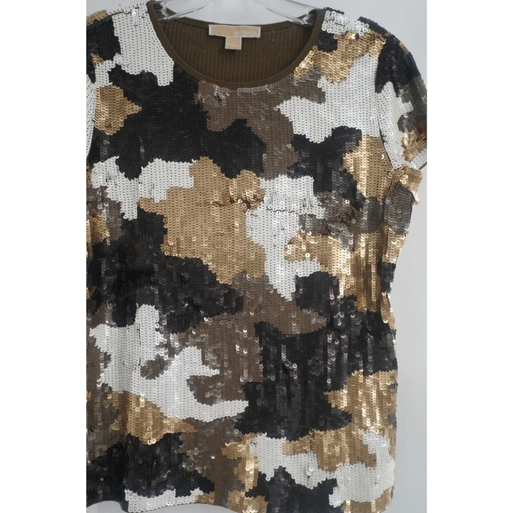MICHAEL Michael Kors Camou Sequin Tee Gold BLK White Sparkle Glitzy Chic Top SzM